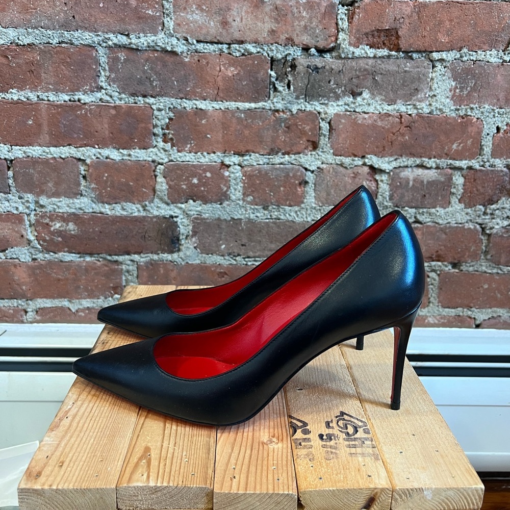 LOUBOUTIN RED BOTTOMS